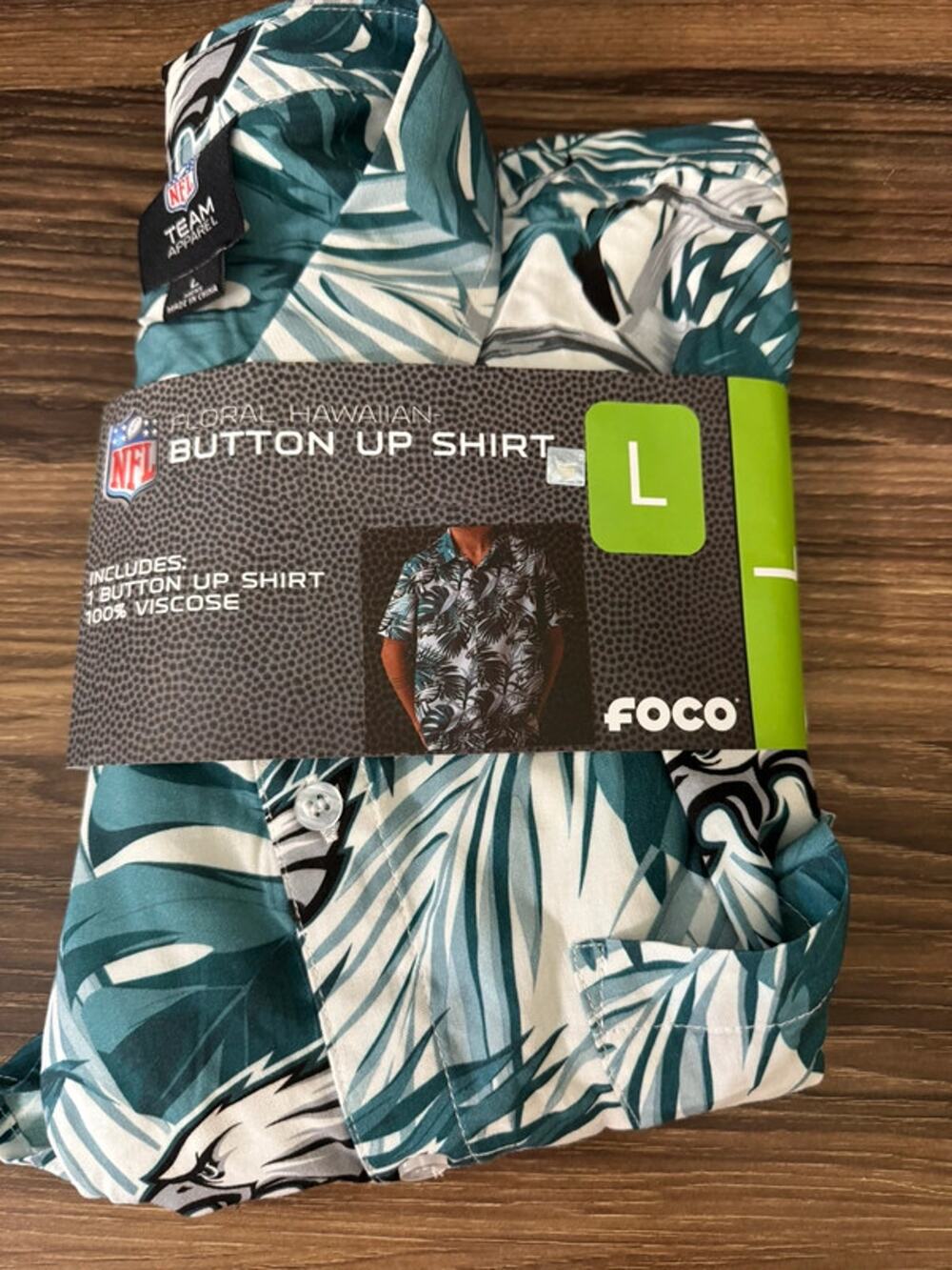 NWT Men’s NFL Philadelphia Eagles Hawaiian Shirt - Large